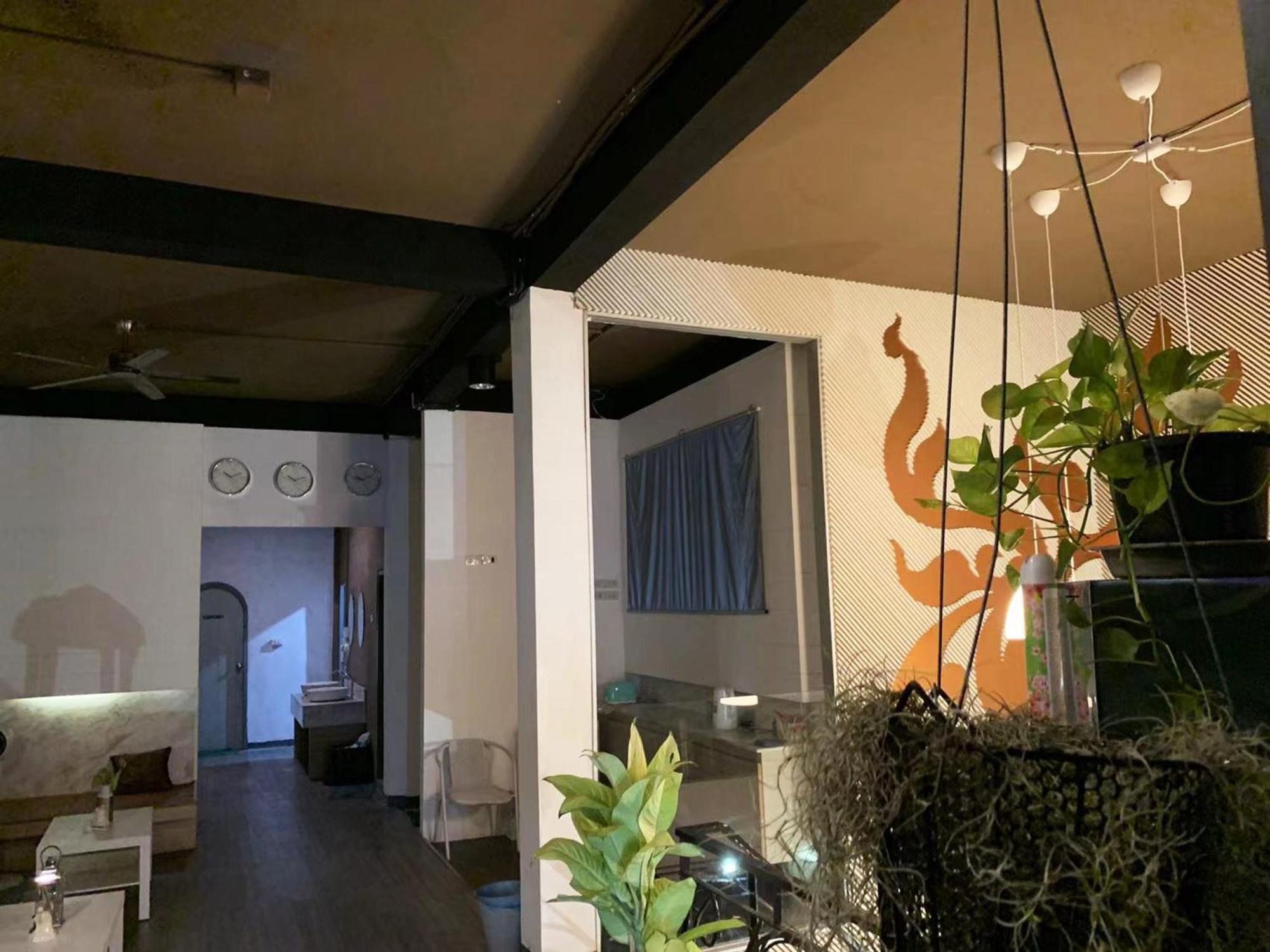 Susu Khaosan Hostel Bangkok Esterno foto