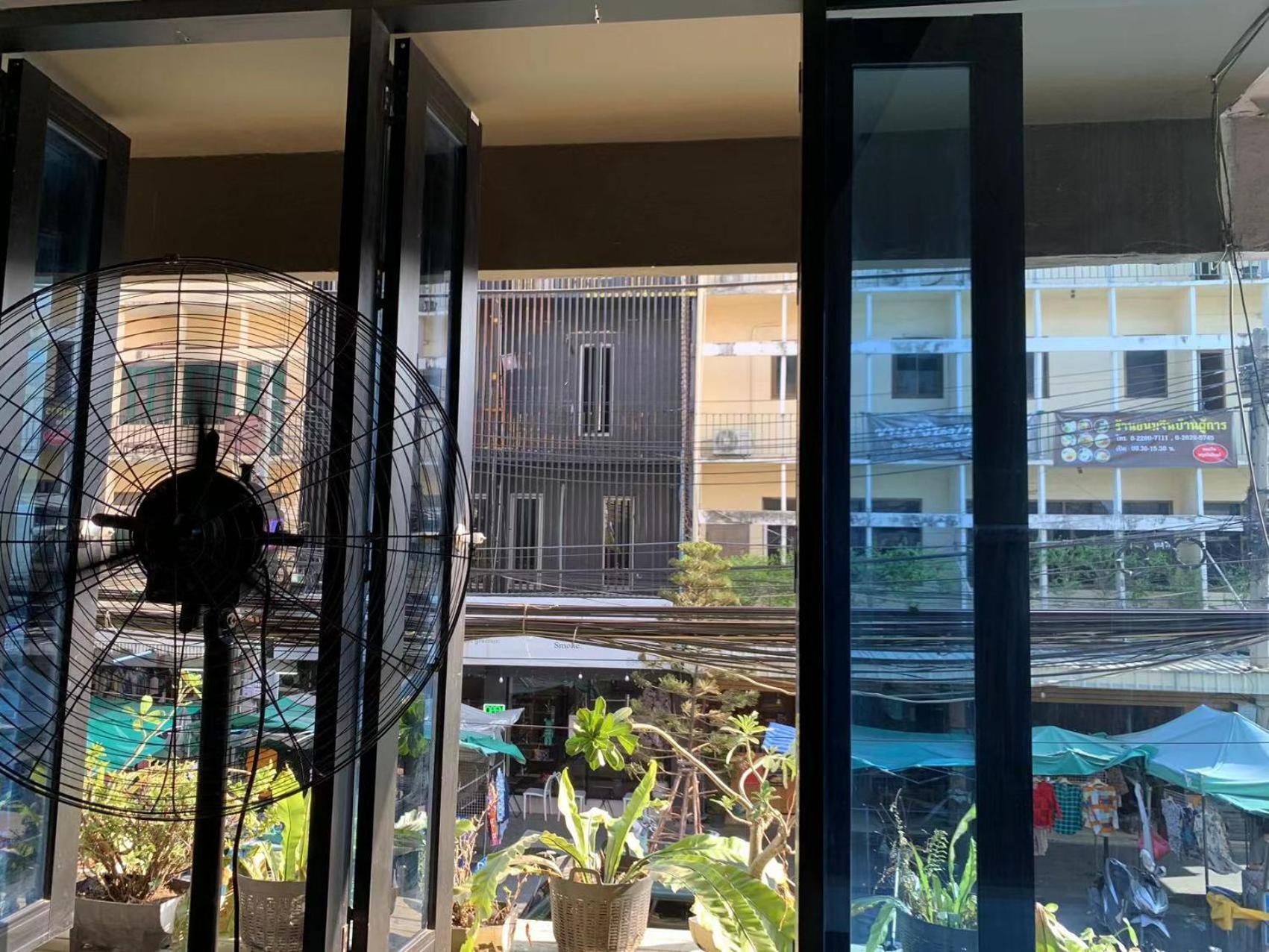 Susu Khaosan Hostel Bangkok Esterno foto