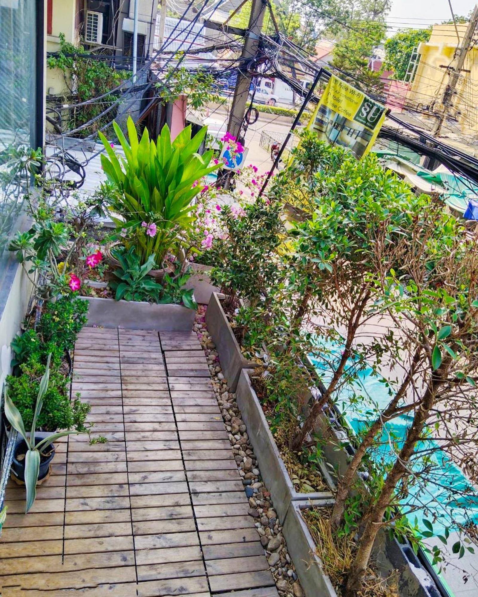 Susu Khaosan Hostel Bangkok Esterno foto